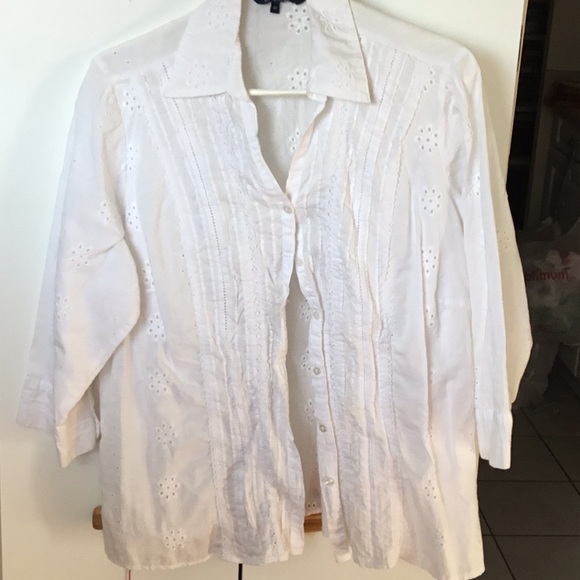 Eyelet shirt 4 items for $20 - Picture 1 of 3